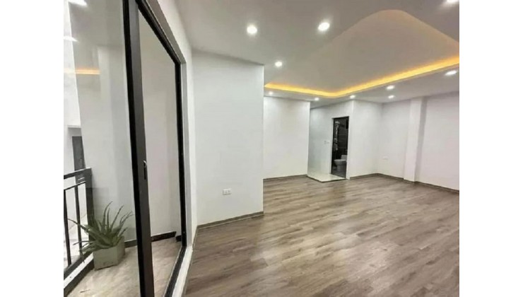Bán nhà Định Công Hạ - Hoàng Mai, DT 41m x 6 tầng, thang máy, ô tô đỗ cửa