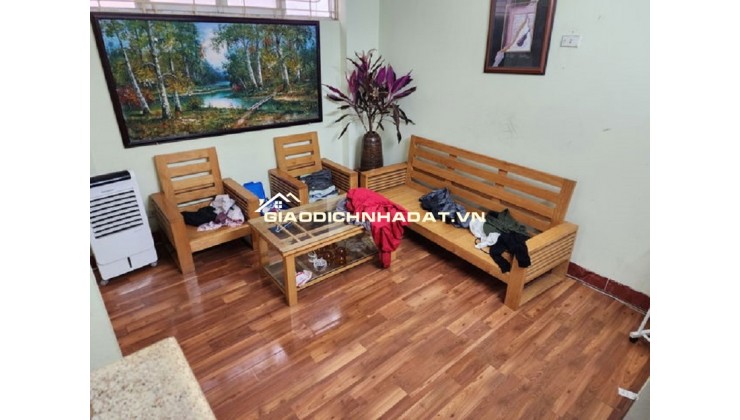 Bán nhà phố Nguyễn Chính - Hoàng Mai, DT 35m x 4 tầng. Ô tô tránh, vài bước ra mặt phố