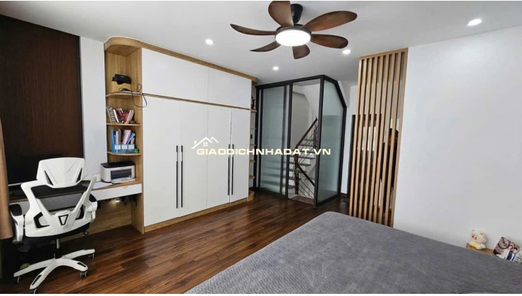 Bán nhà Văn Phú, Hà Đông - Lô góc, thang máy, ô tô, 6 Tầng, 40m, 4.8x8.2m, chỉ nhỉnh 10 tỷ