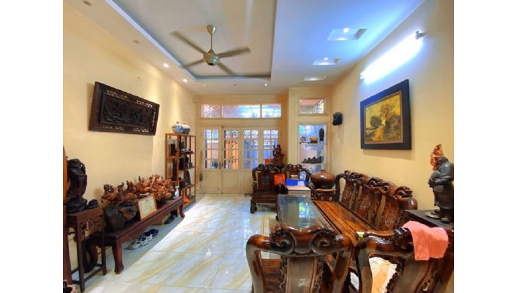 Mặt phố Giáp Bát 90m x 4 tầng. Ô tô dừng đỗ, kinh doanh sầm uất, tiện ích vô vàn, giá đầu tư