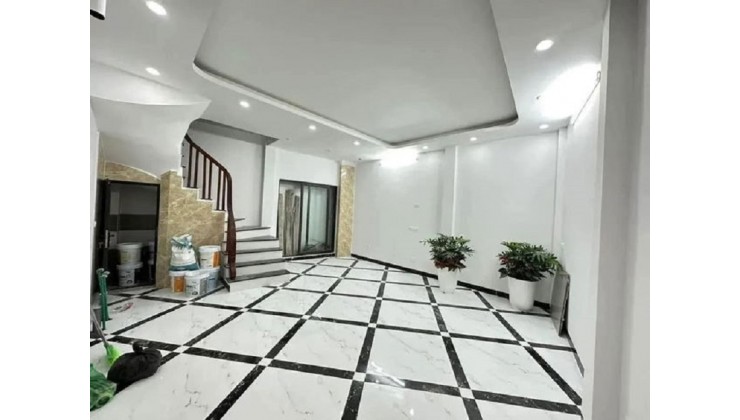 Bán nhà Định Công Hạ - Hoàng Mai, DT 41m x 6 tầng, thang máy, ô tô đỗ cửa