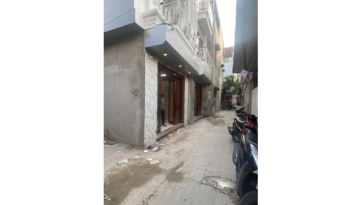 Bán nhà Nam Dư - Lĩnh Nam - Hoàng Mai, DT 30m x 5 tầng, Ô tô đỗ cửa