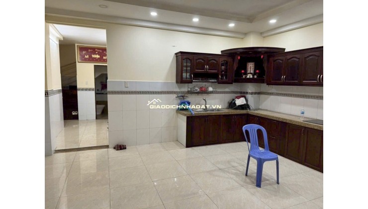 Bán nhà mặt phố Tân Hòa Đông, Q.6, 10 tỷ, sổ hồng
