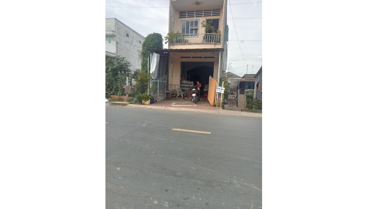 Chính chủ cần Bán nhà mặt phố đường Trần Hưng Đạo phường Long thạnh txtanchau tỉnh An Giang.dt