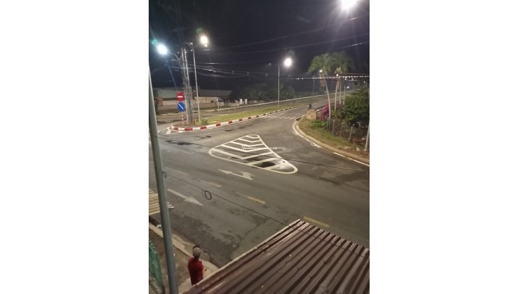 Chính chủ cần Bán nhà mặt phố đường Trần Hưng Đạo phường Long thạnh txtanchau tỉnh An Giang.dt