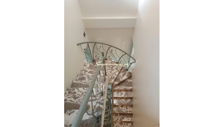 Bán nhà siêu phẩm Tây Hồ, dân xây kiên cố , 4 tầng đẹp bề thế