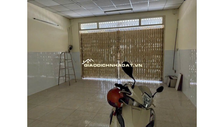 Bán nhà mặt phố Tân Hòa Đông, Q.6, 10 tỷ, sổ hồng