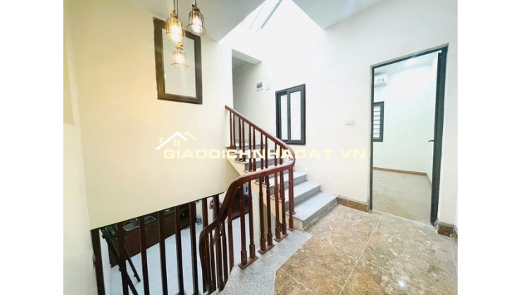 RẺ NHẤT THÁI THỊNH ĐỐNG ĐA 7.8 TỶ 51M NGÕ NÔNG VÀI BƯỚC RA MP THÁI THỊNH, CHỈ VIỆC XÁCH VALI VỀ Ở