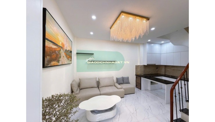 Bán Nhà Trương Định Hoàng Mai , 37m2 5T 4m mặt tiền giá 6,35 tỷ
