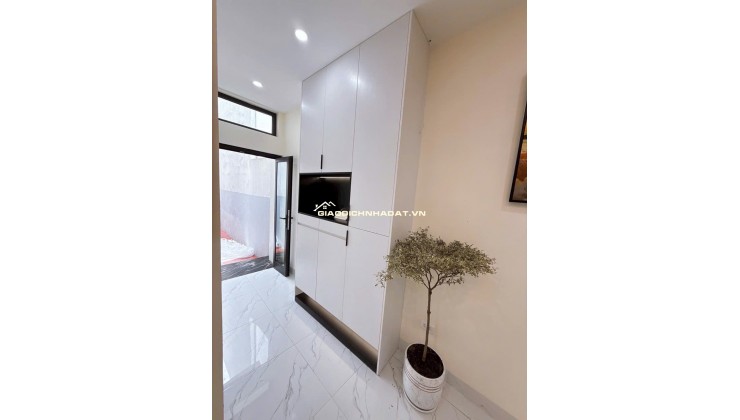 Bán Nhà Trương Định Hoàng Mai , 37m2 5T 4m mặt tiền giá 6,35 tỷ