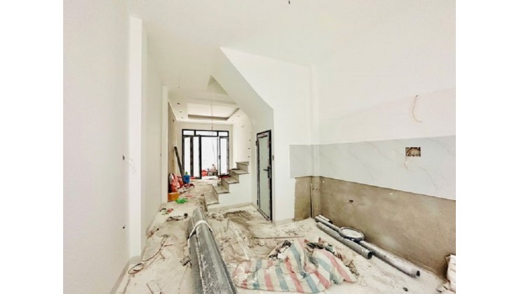 Bán nhà phố Nam Dư _ Lĩnh Nam, DT 34m x 5 tầng, ngõ ô tô, kinh doanh, cho thuê ở