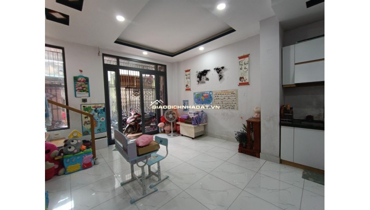 Nhà Đẹp 3 Tầng Gò Vấp – Ngang 5m – Cách HXH 30m – Chỉ Hơn 3 Tỷ