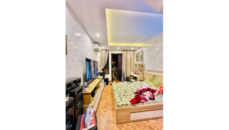 Bán nhà Trương Định 60m x 5 tầng. Ô tô vào nhà, ngõ thông, kinh doanh đỉnh