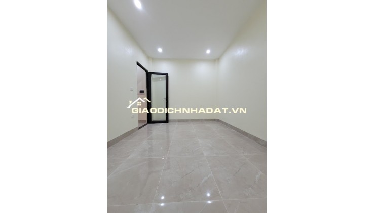 BÁN NHÀ 5 TẦNG TRUNG TÂM PHÚC LỢI, LONG BIÊN - VỊ TRÍ VÀNG, TIỆN ÍCH NGẬP TRÀN!