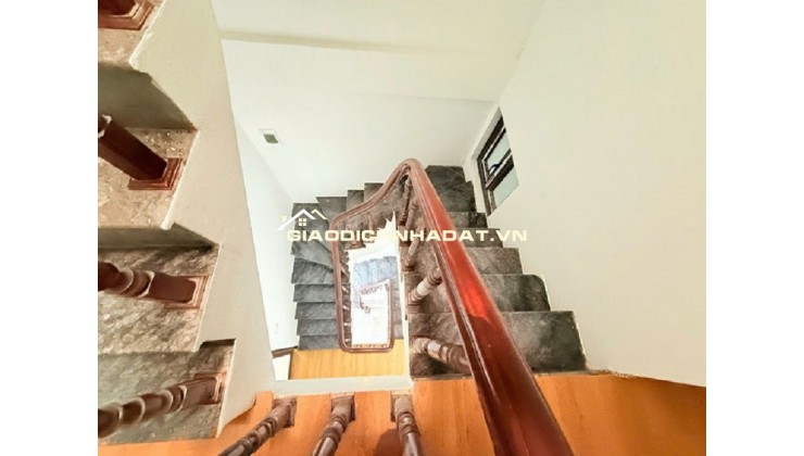 Lĩnh Nam - Hoàng Mai 50m x 4 tầng, trước nhà ô tô tránh, kinh doanh đỉnh, giá hợp lý
