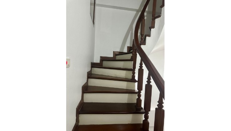 Bán nhà Định Công Thượng, DT 48m x 5 tầng, ô tô tránh, trung tâm phố Định Công