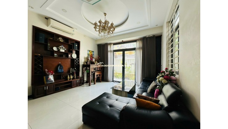 BÁN BIỆT THỰ THẢO ĐIỀN 364m2  SÂN VƯỜN – HĐ THUÊ 65TR/THÁNG  GIÁ CHỈ 54 TỶ