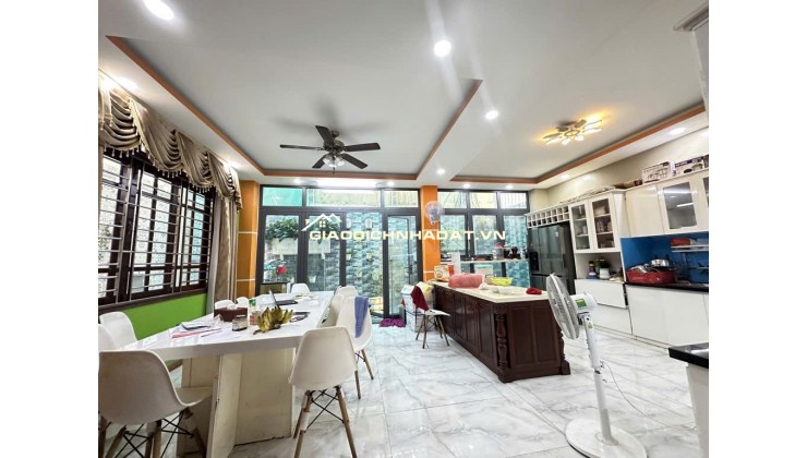 BIỆT THỰ KHU VIP NAM LONG, QUẬN 7. 170m2 - 5 TẦNG - NGANG 8M - CHỈ 22.3 TỶ