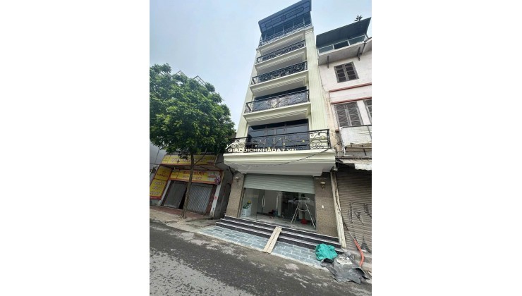 Mặt Phố Phan Kế Bính. Toà CCMN  98m2 , Vỉa Hè Rộng  , 17 phòng full nội thất, Sẵn Vận Hành , Dòng tiền. 1.2 tỷ /năm .Chỉ ---  60 tỷ.