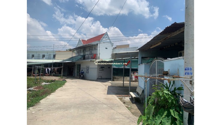 Nhà hoàn công 1 Tỷ2, cách dãy nhà phố 3/2 Hậu Nghĩa 150m