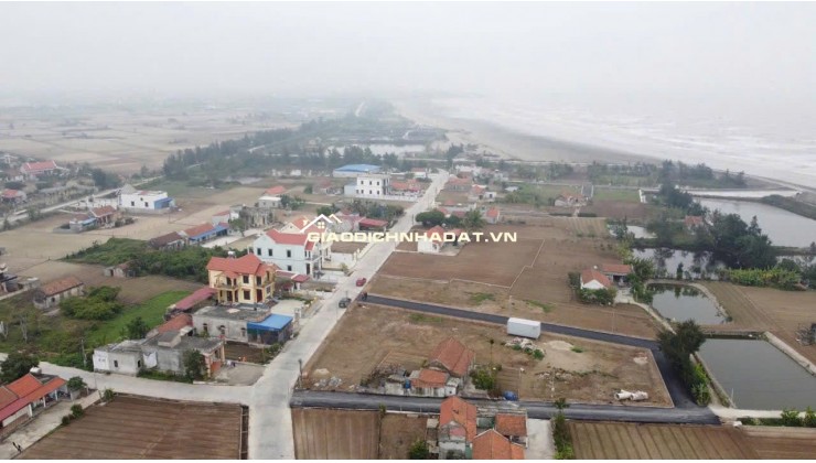 CHÍNH CHỦ CẦN BÁN GẤP 2  LÔ ĐẤT NỀN VEN BIỂN QUẤT LÂM,  SỔ ĐỎ TỪNG  LÔ, GIÁ HƠN 1 TỶ /LÔ