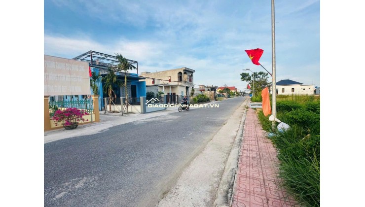 CHÍNH CHỦ CẦN BÁN GẤP 2  LÔ ĐẤT NỀN VEN BIỂN QUẤT LÂM,  SỔ ĐỎ TỪNG  LÔ, GIÁ HƠN 1 TỶ /LÔ