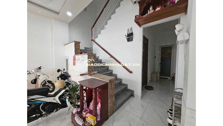 NHỈNH 9 TỶ NGAY TRUNG TÂM QUẬN 7 KHU CƯ XÁ NGÂN HÀNG - ĐANG CÓ HỢP ĐỒNG THUÊ 45 TRIỆU/ THÁNG
