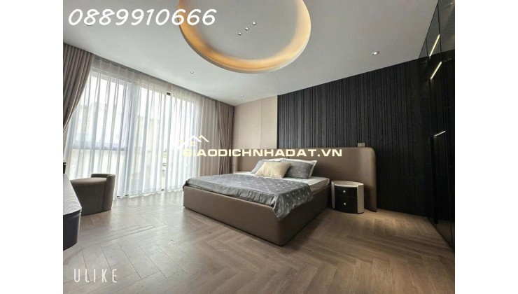 SIÊU PHẨM HIẾM CÓ KINH DOANH, Ô TÔ TRÁNH TẠI QUAN NHÂN - THANH XUÂN.
NHỈNH 11 TỶ XÁCH VALI VỀ Ở VÀ THA HỒ KINH DOAH BUÔN BÁN