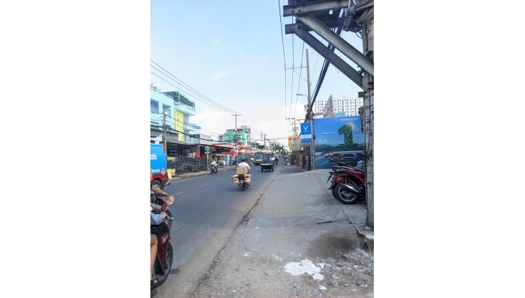 Bán nhà MTKD Bình Long 4x27m.  Nhà 1 lầu ok. Giá 14.8 Tỷ, Tân Phú, Khu kinh doanh xầm uất.