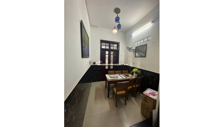 MẶT TIỀN KINH DOANH ĐƯỜNG 33m SÂN BAY ĐÀ NẴNG 300m2 sử dụng CHỈ 11 TỶ NHỈNH