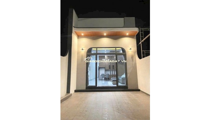 KÈO THƠM!!! Xuất hiện căn cấp 4 hoàn thiện với diện tích quá đẹp 4.5x23m  - Sổ riêng thổ cư !