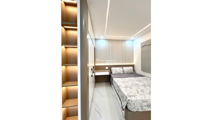 Bán nhanh căn view biển nội thất mới 100% hiện đại Mường Thanh Viễn Triều