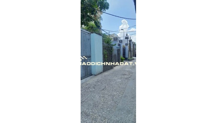 NHÀ CẤP 4 HXH (5.8M x 17M ) CHỈ 6 TY