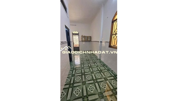 NHÀ CẤP 4 HXH (5.8M x 17M ) CHỈ 6 TY