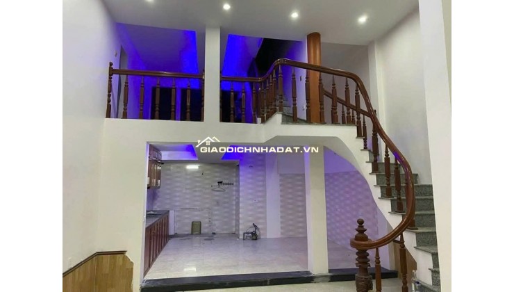 CHÍNH CHỦ CẦN BÁN NHÀ 3 TẦNG 1 TUM – PHỦ LÝ, HÀ NAM