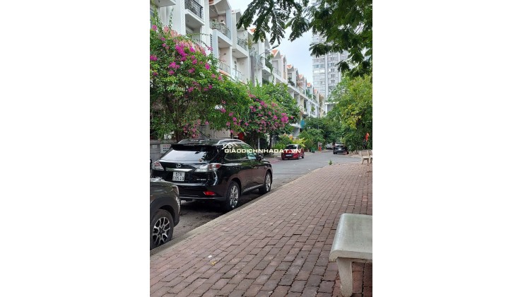 MiNi Hiếm - HUỲNH TẤN PHÁT Q7- DT 36m2 GIÁ Dễ Thương 3,99 Tỷ gọi ngay Mr Tâm 0849131413