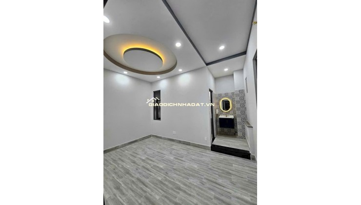 HUỲNH TẤN PHÁT P. Phú Thuận Phú Mỹ Hưng vip Q7 

NGANG 5 DÀI 14  XÂY MỚI 4 TẤM CÓ 7 TỶ XE HƠI CẠNH  10 M