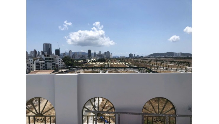 Cần bán nhà 6 tầng dạng căn hộ cho thuê tạo dòng tiền hàng tháng tại Phước Hòa, Nha Trang