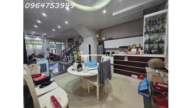 Bán nhà 4 tầng, 150m², Huỳnh Văn Nghệ, Long Biên - 39 tỷ
