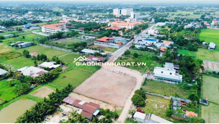 Bán 11 nền nhà phố cách Vinhomes 300m- sổ riêng, vị trí đẹp giá tốt chỉ 1/3 Vin