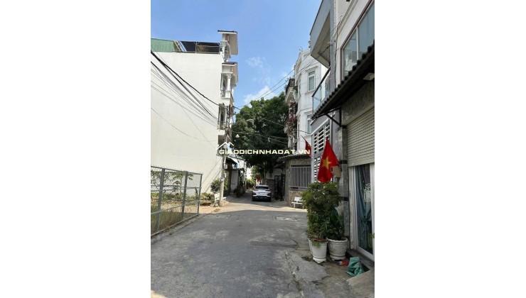 NHÀ HIẾM THỦ ĐỨC - ĐƯỜNG SỐ 11 - HẺM Ô TÔ TRÁNH NHAU - NHỈNH 8 TỶ