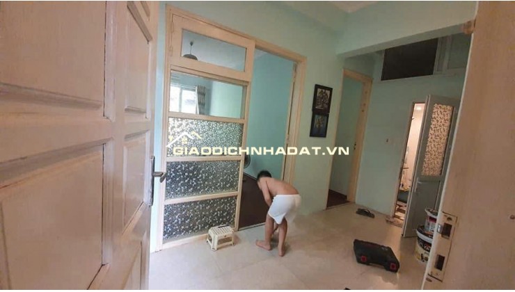Chính chủ cần cho thuê căn hộ tập thể tầng 2 tại khu 7.2 ha Vĩnh Phúc - Ba Đình - Hà Nội