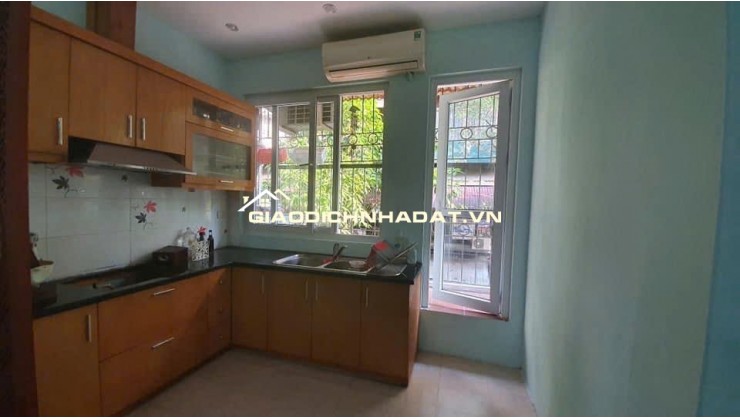 Chính chủ cần cho thuê căn hộ tập thể tầng 2 tại khu 7.2 ha Vĩnh Phúc - Ba Đình - Hà Nội
