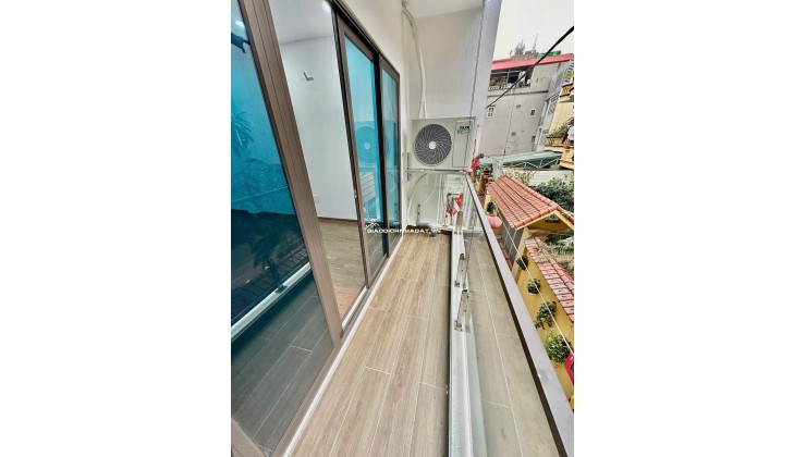 NHÀ VỊ TRÍ CỰC ĐẸP SÁT NGAY XUÂN LA-TÂY HỒ. 50M2 X 6 TẦNG, SỔ ĐỎ, 14.8 TỶ. LH:0979192933.
