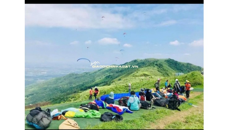 Bán đất khu vực Đồi Bù, Núi Bé, Chương Mỹ, Hà Nội. Dt 1700m có 300 ont, giá 7,5 tỷ.