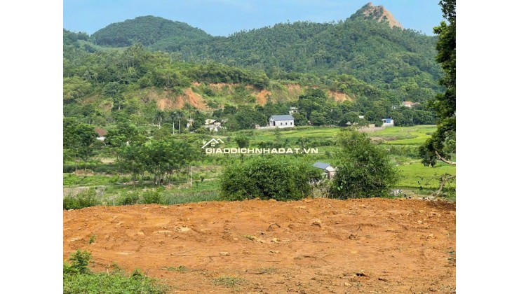 Bán đất khu vực Đồi Bù, Núi Bé, Chương Mỹ, Hà Nội. Dt 1700m có 300 ont, giá 7,5 tỷ.