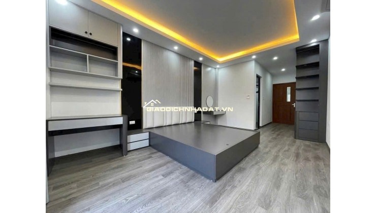  BÁN NHÀ NGỌC THỤY – 6 TẦNG THANG MÁY – Ô TÔ TRÁNH – Ở NGAY