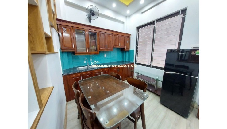  BÁN NHÀ PHỐ TRẠM – SIÊU HIẾM – NHÀ ĐẸP Ở NGAY
 Phố Trạm, Long Biên – Ô tô tránh, ngõ thông, gần AEON Mall & cầu Vĩnh Tuy