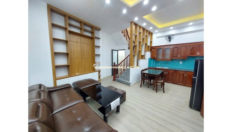  BÁN NHÀ PHỐ TRẠM – SIÊU HIẾM – NHÀ ĐẸP Ở NGAY
 Phố Trạm, Long Biên – Ô tô tránh, ngõ thông, gần AEON Mall & cầu Vĩnh Tuy