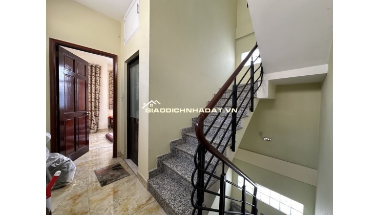 CƠ HỘI SỞ HỮU CĂN NHÀ GIỮA LÒNG QUẬN 11 – GIÁ THÍCH HỢP CHO NHÀ ĐẸP GIỮA KHU PHỐ ẨM THỰC NỔI TIẾNG! LH 0933151352